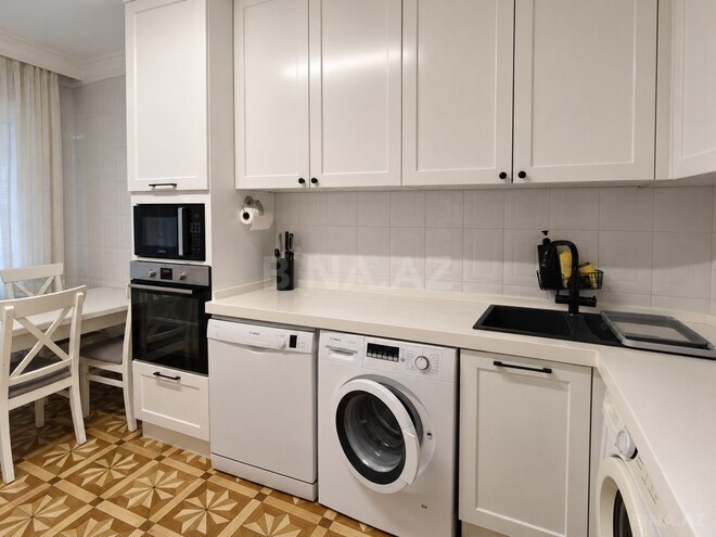 Satılır 4 otaqlı köhnə tikili 110 m², Azadlıq Prospekti m., photo 26 from 32