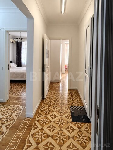 Satılır 4 otaqlı köhnə tikili 110 m², Azadlıq Prospekti m., photo 14 from 32