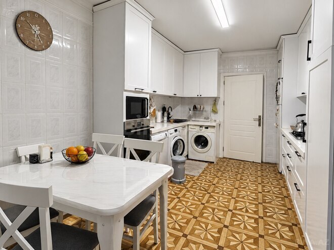 Satılır 4 otaqlı köhnə tikili 110 m², Azadlıq Prospekti m., photo 22 from 32