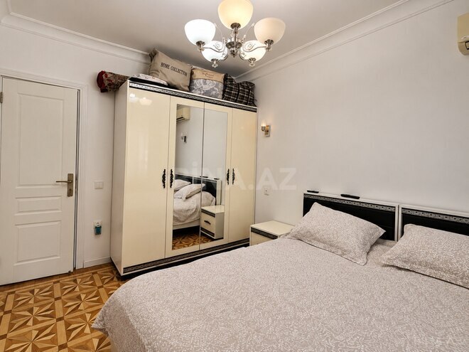 Satılır 4 otaqlı köhnə tikili 110 m², Azadlıq Prospekti m., photo 18 from 32