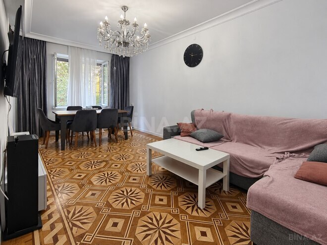 Satılır 4 otaqlı köhnə tikili 110 m², Azadlıq Prospekti m., photo 3 from 32