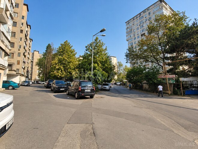 Satılır 4 otaqlı köhnə tikili 110 m², Azadlıq Prospekti m., photo 1 from 32