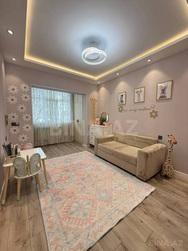 Продаётся 4-комн. вторичка 110 м², м. Ази Асланов, photo 10 from 26