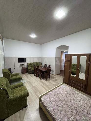 İcarəyə verilir 1 otaqlı köhnə tikili 40 m², 28 May m., photo 1 from 13