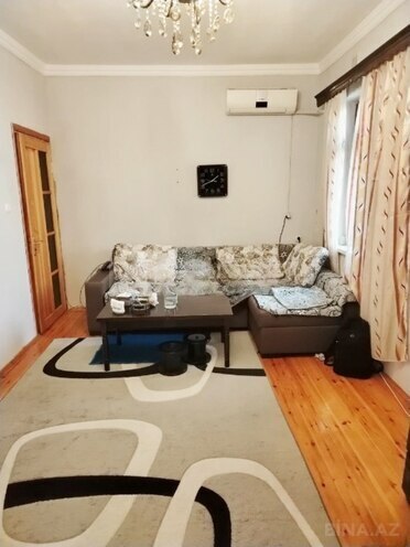 Satılır 2 otaqlı köhnə tikili 40 m², Yeni Yasamal q., photo 1 from 9