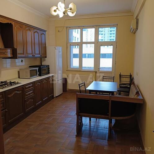 Продаётся 3-комн. новостройка 122 м², м. Нефтчиляр, photo 8 from 12