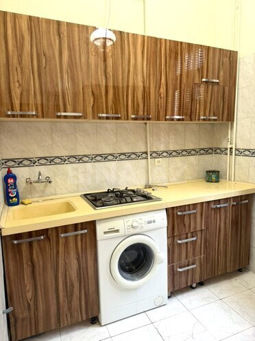 Сдаётся 3-комн. вторичка 80 м², м. Элмляр Академиясы, photo 5 from 13