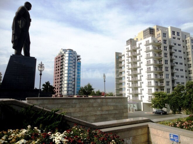 Satılır 4 otaqlı yeni tikili 245 m², İçəri Şəhər m., photo 1 from 7