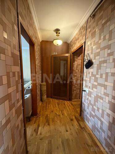 Продаётся 3-комн. вторичка 65 м², м. Ази Асланов, photo 12 from 18