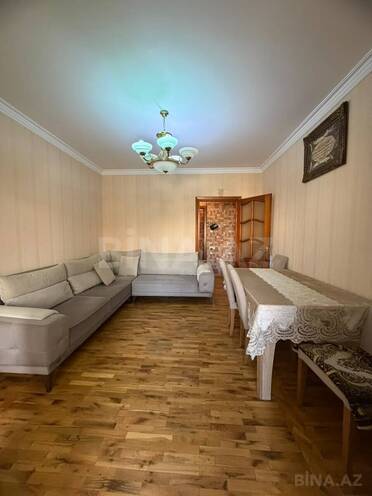 Продаётся 3-комн. вторичка 65 м², м. Ази Асланов, photo 4 from 18