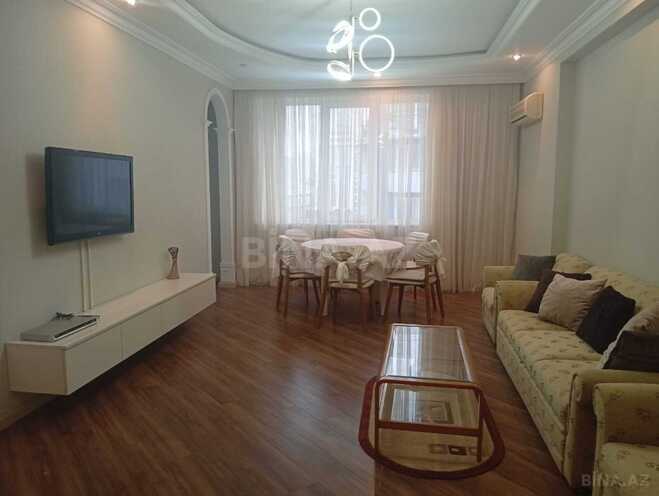 Сдаётся 3-комн. вторичка 70 м², м. Элмляр Академиясы, photo 1 from 19