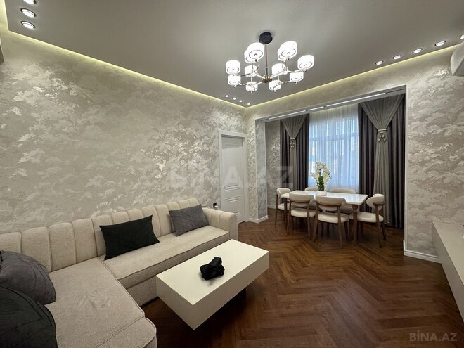 Satılır 2 otaqlı köhnə tikili 61 m², Əhmədli m., photo 1 from 14