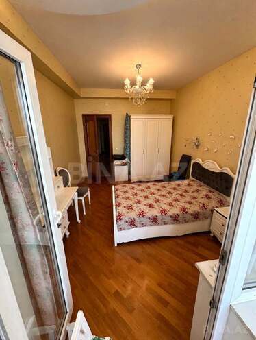 Сдаётся 3-комн. новостройка 110 м², м. 8 ноября, photo 7 from 12