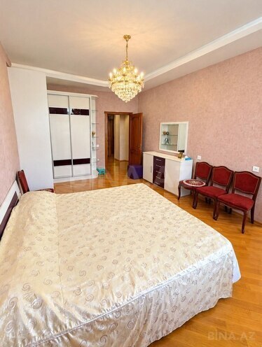Сдаётся 3-комн. новостройка 110 м², м. 8 ноября, photo 3 from 12