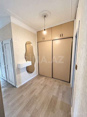 Satılır 2 otaqlı köhnə tikili 70 m², Xalqlar Dostluğu m., photo 5 from 10