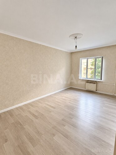 Satılır 2 otaqlı köhnə tikili 70 m², Xalqlar Dostluğu m., photo 1 from 10