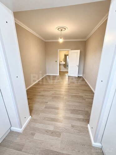 Satılır 2 otaqlı köhnə tikili 70 m², Xalqlar Dostluğu m., photo 4 from 10