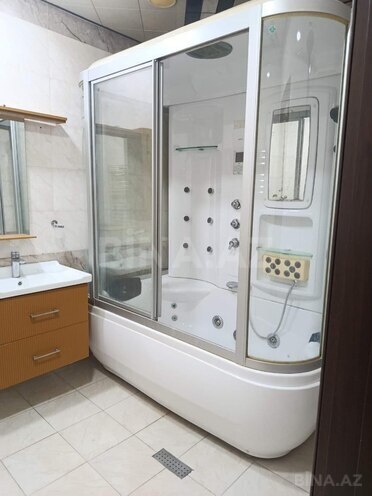Сдаётся 3-комн. новостройка 130 м², м. Ази Асланов, photo 10 from 12