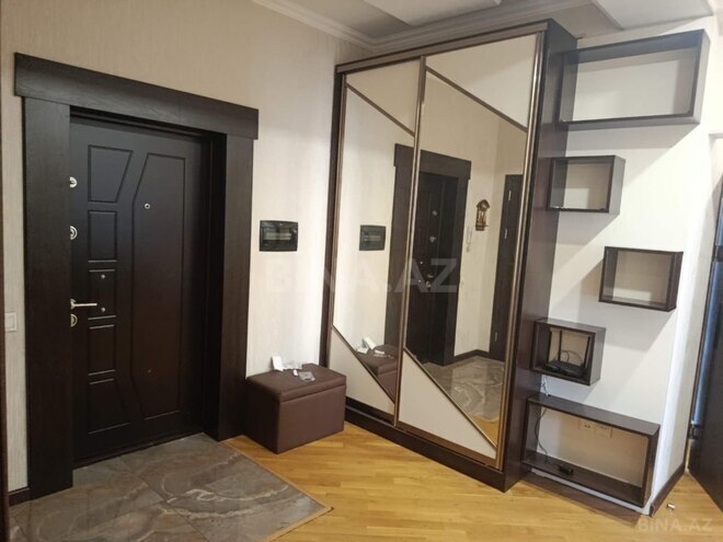 Сдаётся 3-комн. новостройка 130 м², м. Ази Асланов, photo 9 from 12