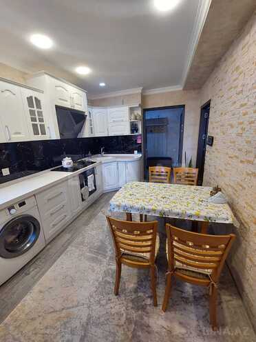 Satılır 4 otaqlı köhnə tikili 120 m², Xalqlar Dostluğu m., photo 17 from 25