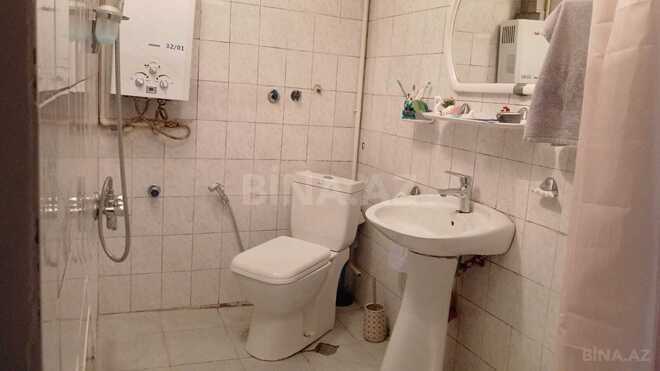 Продаётся 2-комн. вторичка 60 м², м. Кара Караев, photo 11 from 12