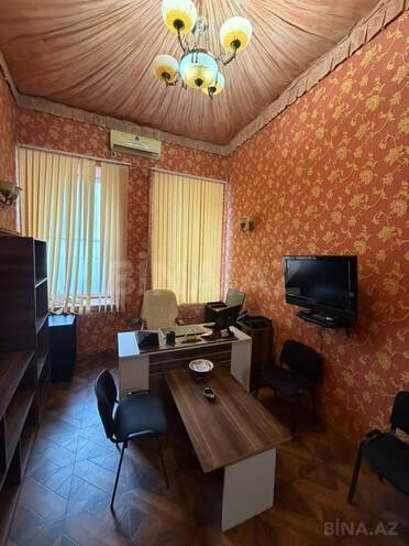 Сдаётся 2-комн. офис 55 м², м. Ичеришехер, photo 1 from 14