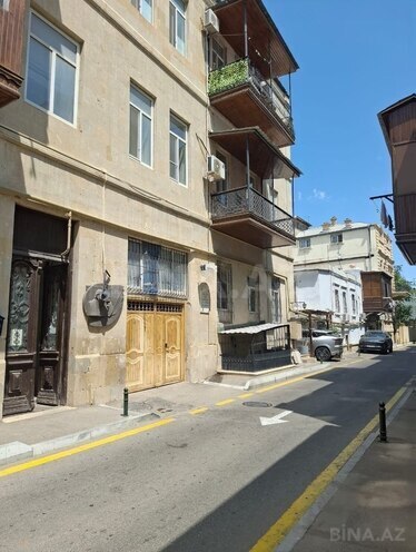 İcarəyə verilir 3 otaqlı köhnə tikili 130 m², Sahil m., photo 9 from 16