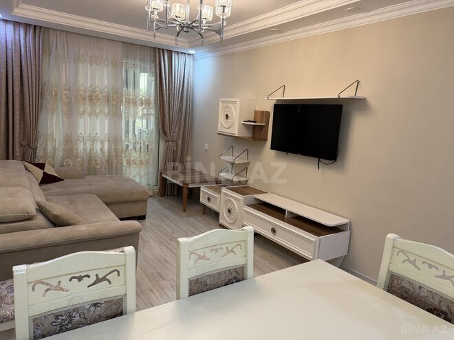 Сдаётся 3-комн. вторичка 75 м², м. Нефтчиляр, photo 6 from 11