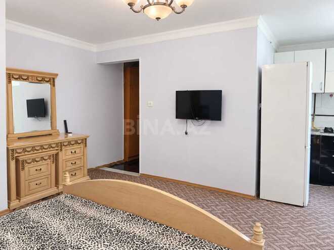 Сдаётся 1-комн. вторичка 30 м², м. Элмляр Академиясы, photo 3 from 8