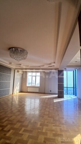 Satılır 4 otaqlı yeni tikili 217 m², 28 May m., photo 5 from 32