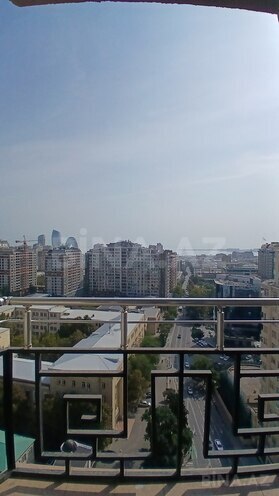 Satılır 4 otaqlı yeni tikili 217 m², 28 May m., photo 18 from 32
