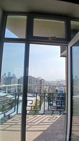 Satılır 4 otaqlı yeni tikili 217 m², 28 May m., photo 19 from 32