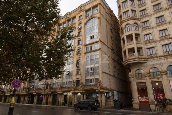 Satılır 3 otaqlı köhnə tikili 115 m², Sahil m., photo 14 from 15