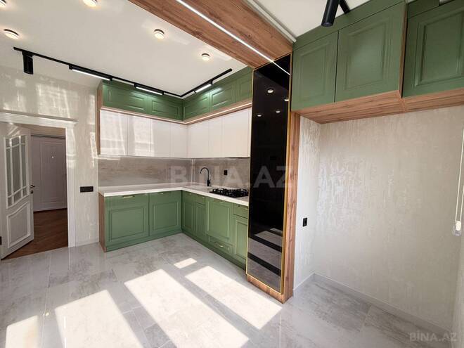 Продаётся 3-комн. вторичка 65 м², м. Ази Асланов, photo 6 from 14