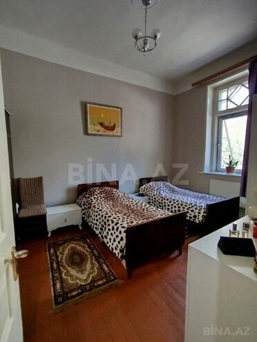 Satılır 2 otaqlı köhnə tikili 55 m², Nəsimi r., photo 4 from 8