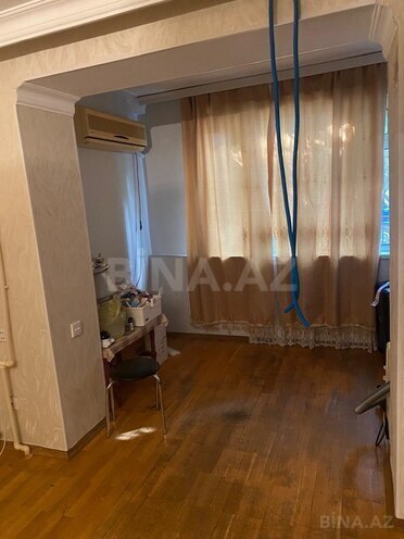 Satılır 3 otaqlı köhnə tikili 90 m², İnşaatçılar m., photo 10 from 21