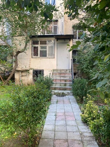 Satılır 3 otaqlı köhnə tikili 90 m², İnşaatçılar m., photo 19 from 21