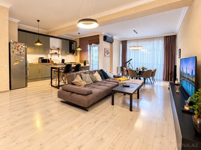 Продаётся 3-комн. новостройка 96 м², м. 20 января, photo 1 from 19