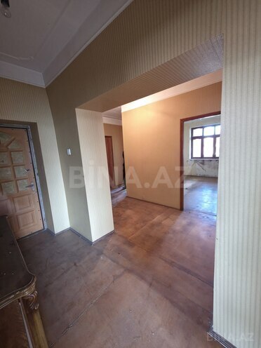 Satılır 4 otaqlı köhnə tikili 130 m², Bakıxanov q., photo 12 from 29
