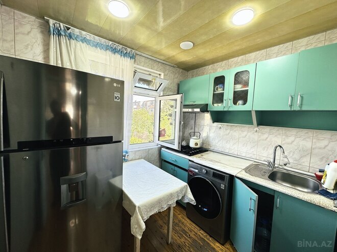 Satılır 3 otaqlı köhnə tikili 75 m², Xalqlar Dostluğu m., photo 11 from 17