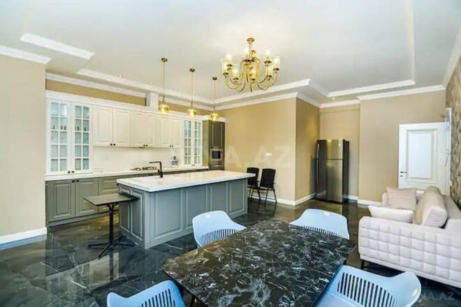 Продаётся 3-комн. новостройка 275 м², м. Ичеришехер, photo 1 from 26