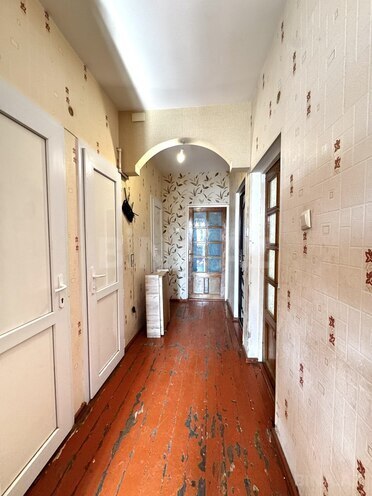 Продаётся 2-комн. вторичка 65 м², м. Ази Асланов, photo 9 from 12