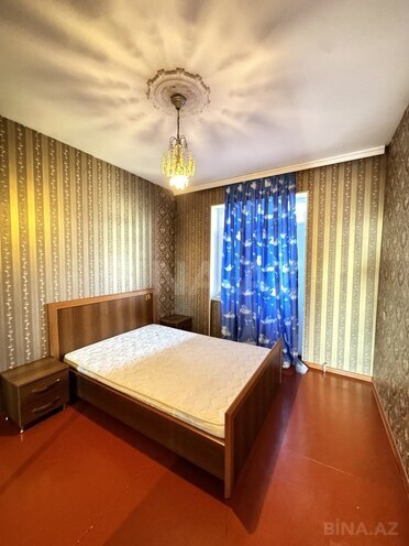 Продаётся 2-комн. вторичка 65 м², м. Ази Асланов, photo 6 from 12