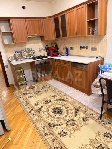 Сдается 3-комн. новостройка 140 м², м. Элмляр Академиясы, photo 9 from 11