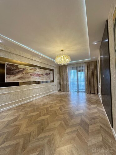 Сдаётся 4-комн. новостройка 140 м², Хатаинский р., photo 1 from 31