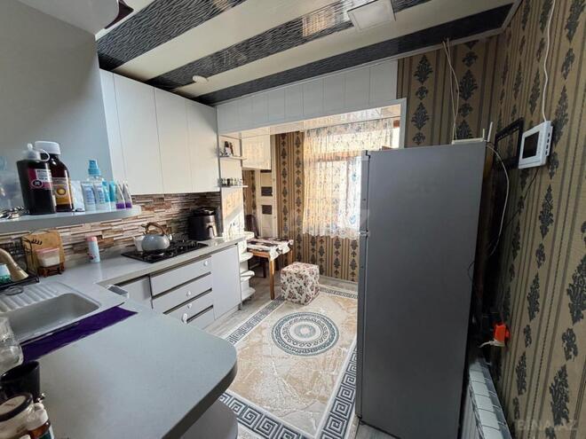 Продается 3-комн. вторичка 75 м², Хатаинский р., photo 16 from 24