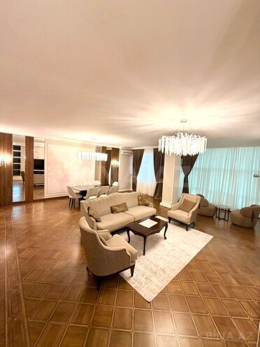 İcarəyə verilir 4 otaqlı yeni tikili 235 m², 28 May m., photo 6 from 19