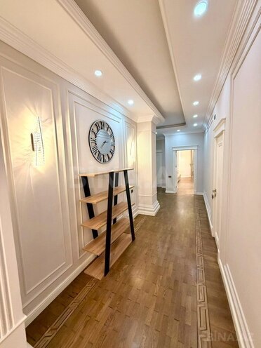 İcarəyə verilir 4 otaqlı yeni tikili 235 m², 28 May m., photo 9 from 19