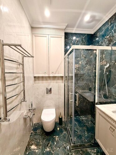 İcarəyə verilir 4 otaqlı yeni tikili 235 m², 28 May m., photo 15 from 19
