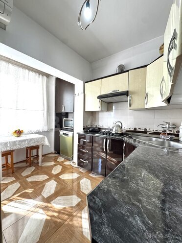 Satılır 3 otaqlı köhnə tikili 85 m², Xalqlar Dostluğu m., photo 6 from 15